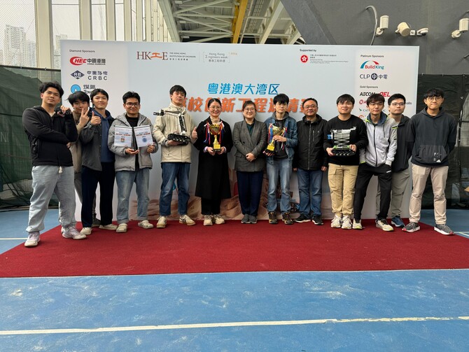 Dr. HH Cheung and the HKU Team members